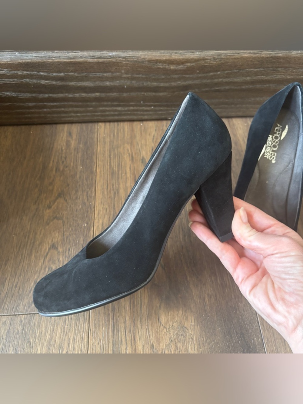 Aerosoles Heelrest Tapestry Black Suede Classic Heels Pumps Women's US 7 - Picture 9 of 9